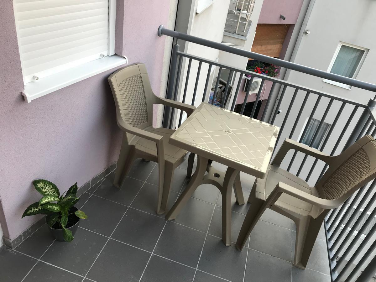 La Apartamento Jagodina Exteriör bild